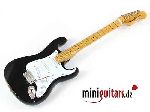 Strat F - Classic Black