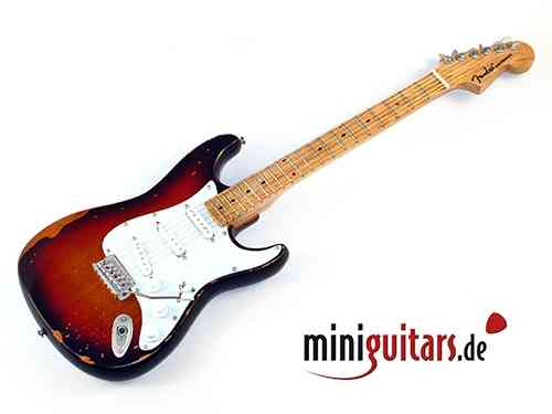 Strat F - on the road - Sunburst Finish