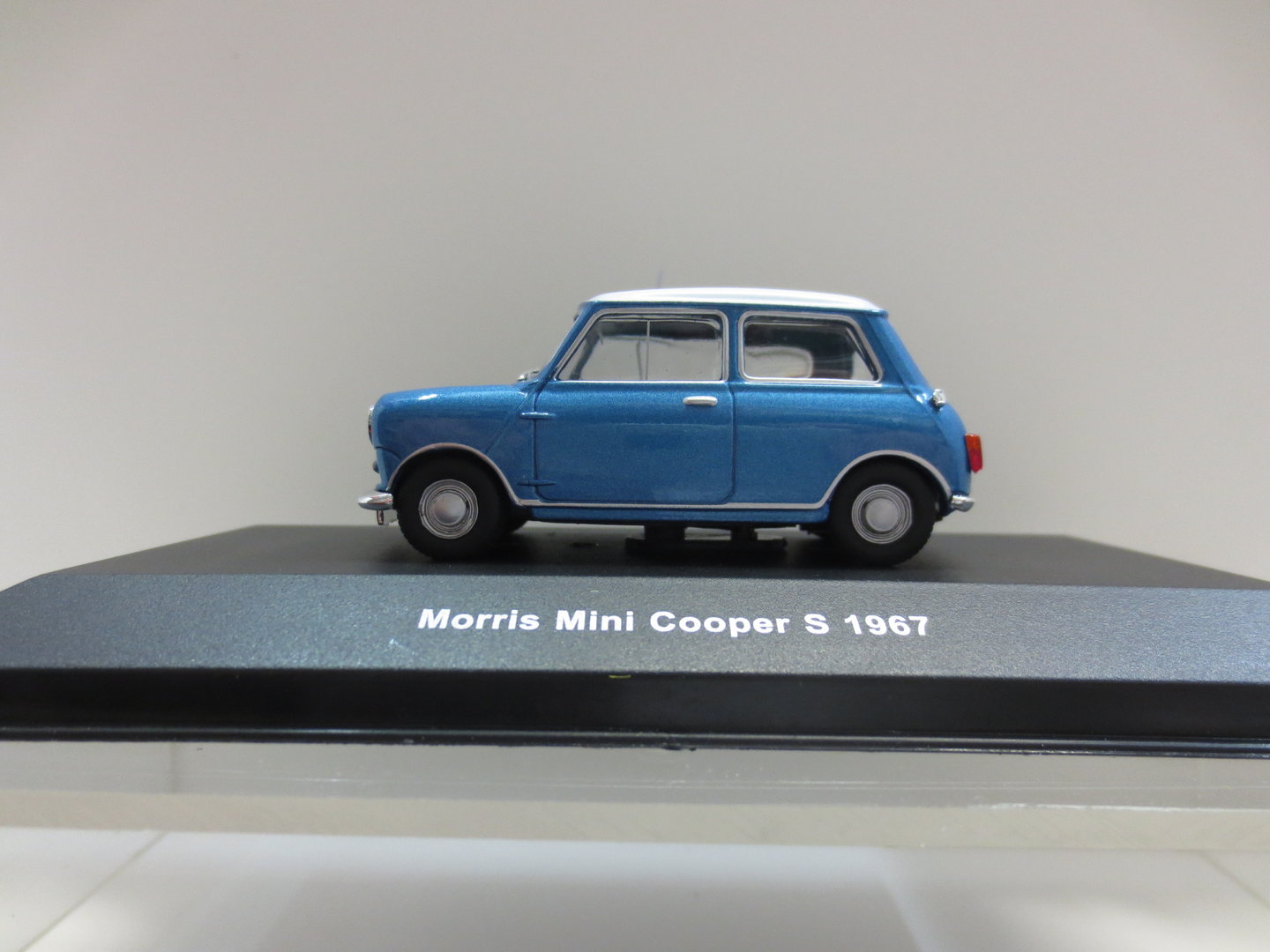 Morris Mini Cooper  1:43