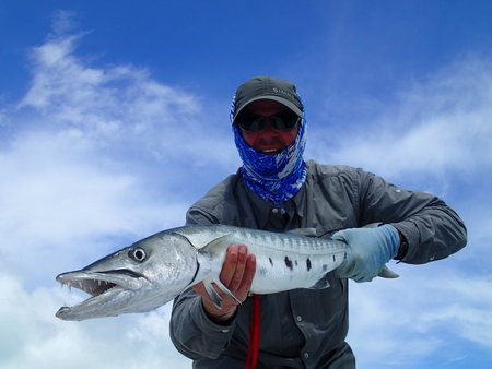 Mein Freund Rene mit einem seiner Barrakudas auf Los Roques.\\n\\n03.02.2015 23:20