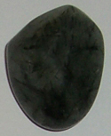 Aktinolith TS 2 ca. 2,1 cm breit x 2,7 cm hoch x 1,6 cm dick (11,5 gr.)