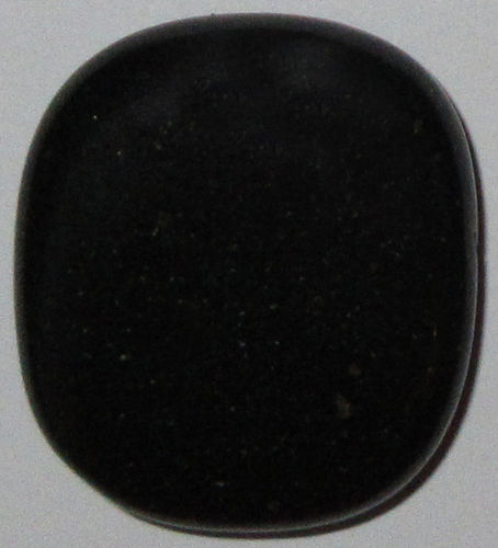 Basalt TS 3 ca. 3,2 cm breit x 3,6 cm hoch x 0,9 cm dick (22,6 gr.)