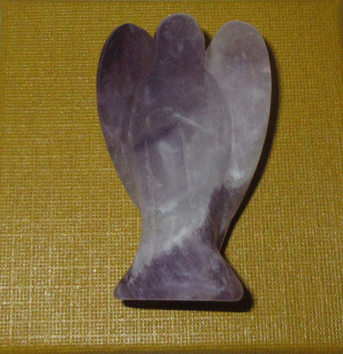 Amethyst Engel 3 ca. 2,5 cm breit x 4,0 cm hoch x 1,4 cm dick (16,8 gr.)