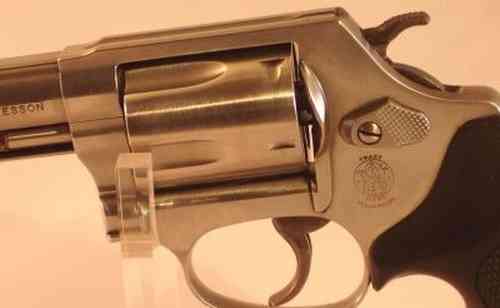 S&W Revolver 60