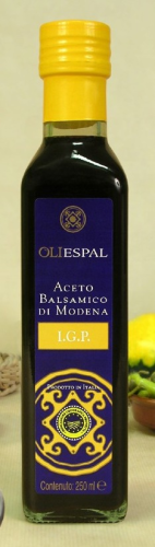 Caja de 12 envases de 250 ml. de Vinagre de Modena / Box of 12 packings of 250 ml. of Modena's Vinegar