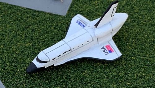 1/700th Scale Space Shuttle Endeavour