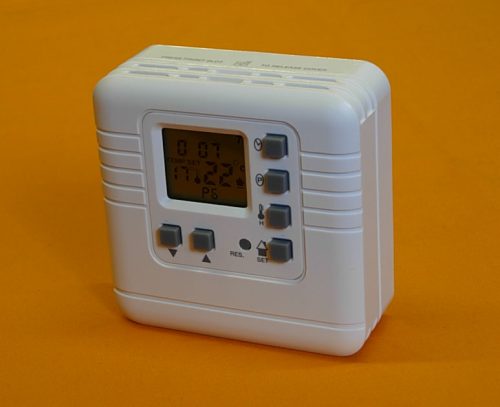 DIGITAL ROOM THERMOSTAT / PROGRAMMER 240V