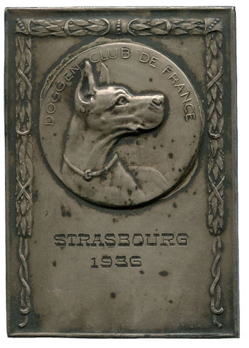 Strassburg: Doggen-Clubs de France mit Gravur 1936