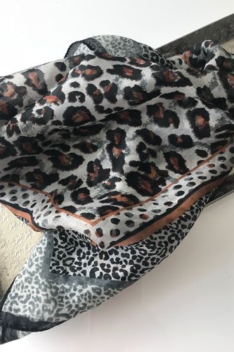 Seidentuch Leo