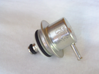 Régulateur de pression essence