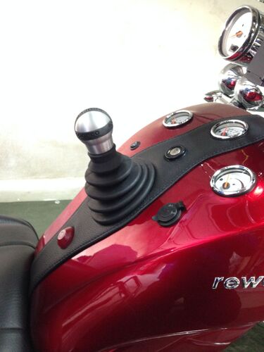 Manchon caoutchouc levier de vitesse RF1