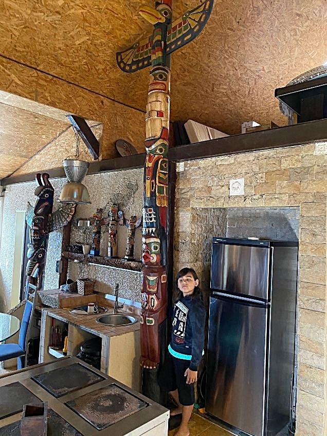 Totem Indian Shop Little Big Horn 4 Meter 157.48 inches Totem Pole 13.12 ft