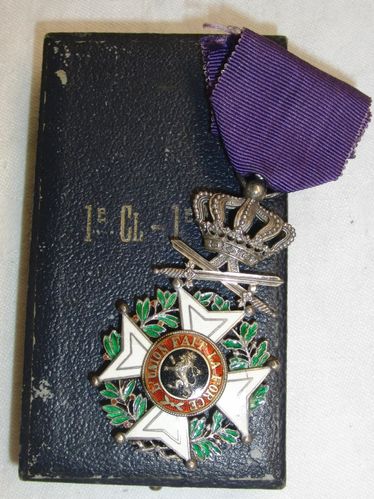 Belgien Leopold Ritterkreuz 1. Klasse mit Schwertern in Verleihungsschachtel Etui