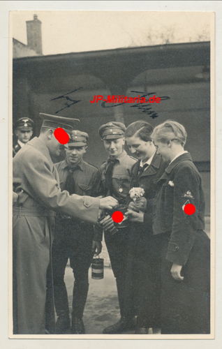 ORIGINAL Unterschrift Autogram Adolf Hitler mit HJ Hitlerjugend BDM auf Foto - Postkarte 3. Reich