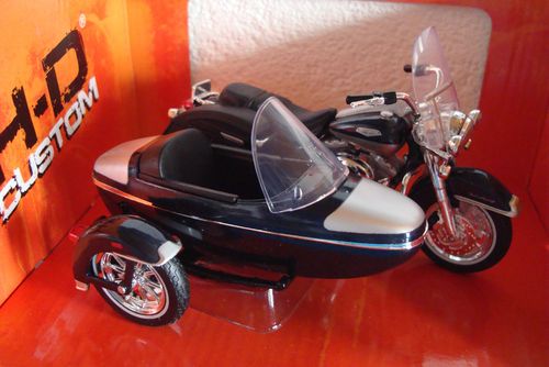 2001 FLHRC Road King Classic Sidecar