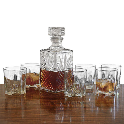Whiskey Decanter & 4 Whiskey Glasses