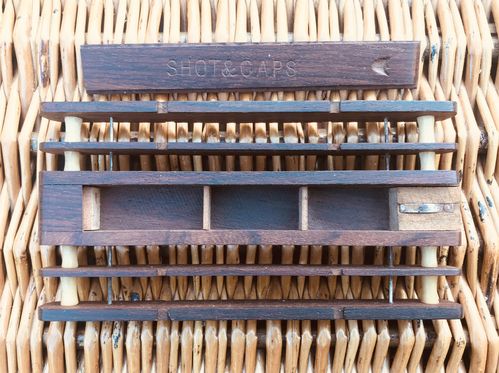 Rosewood 4 Compartment Winder c. 1890. NEAR MINT NO DAMAGE