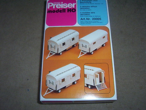 3 Wohnwagen