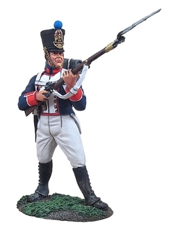 French Line Infantry Fusilier Standing at the Ready No.1