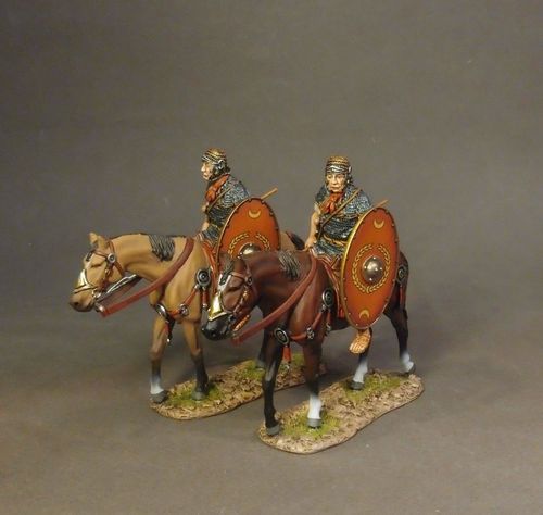 ARMIES AND ENEMIES OF ANCIENT ROME, ROMAN AUXILIARY CAVALRY, 2 Cavalry Walking with Red Shield #2.