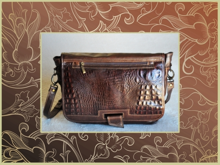 1750CR Leather bag, suitable for laptop, crocodile printed style, zipper